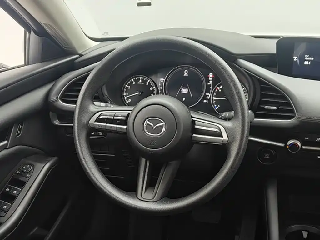 Mazda 3 Axela — фото 10