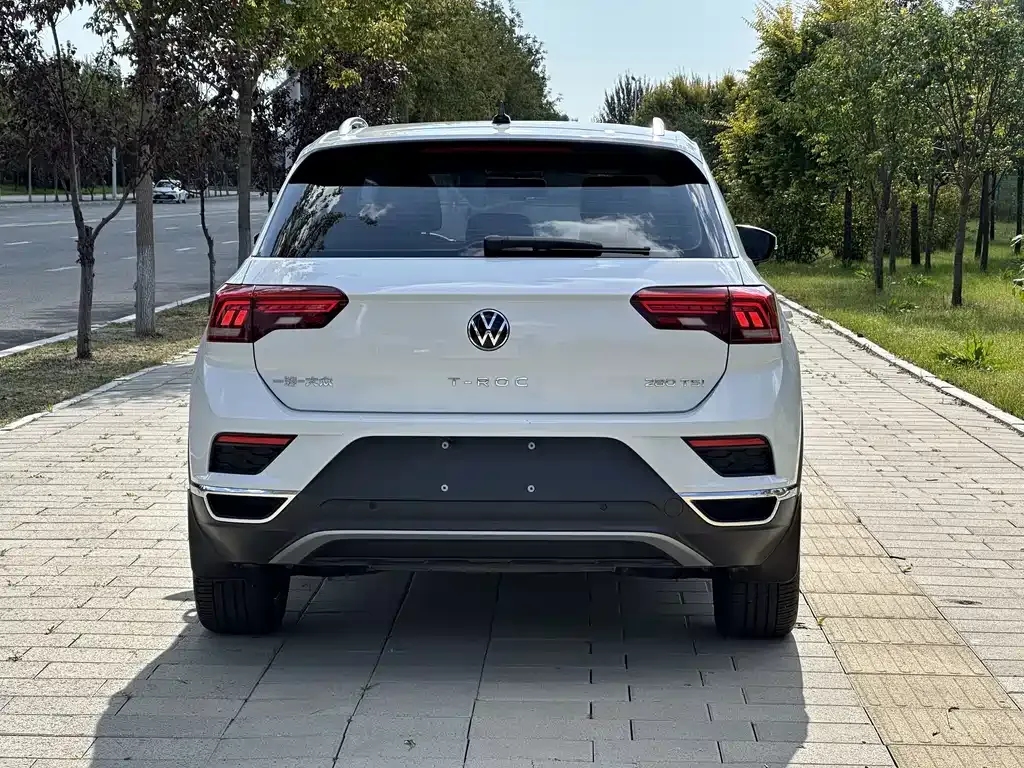 Volkswagen T-Roc — фото 4