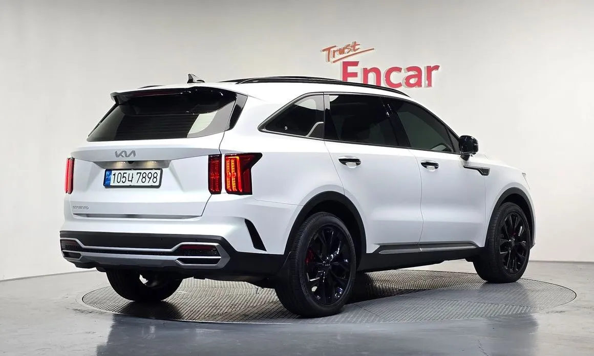 Kia Sorento — фото 8