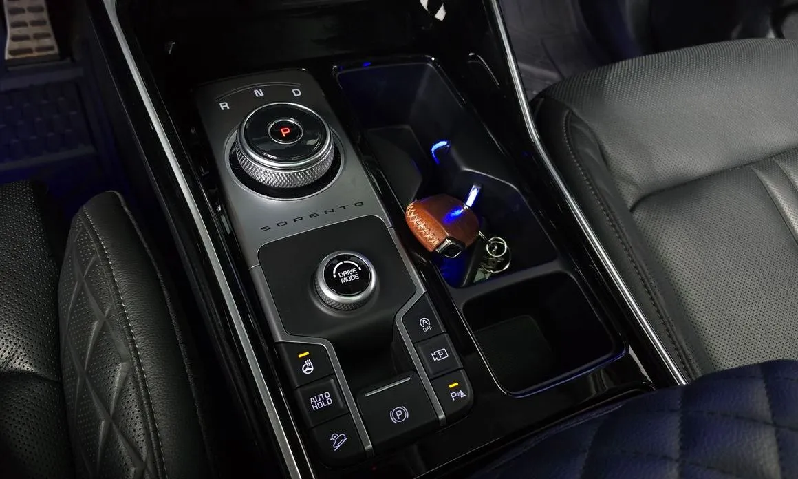 Kia Sorento — фото 10
