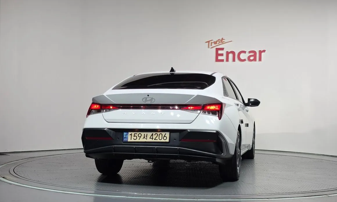 Hyundai AVANTE — фото 2