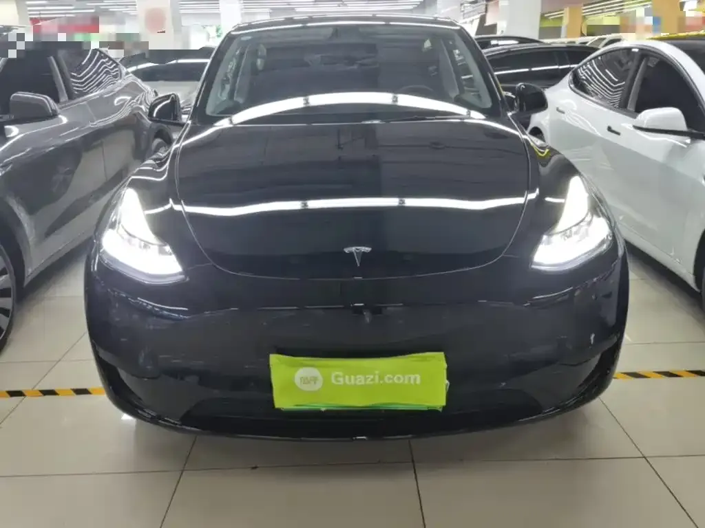Tesla Model Y — фото 7