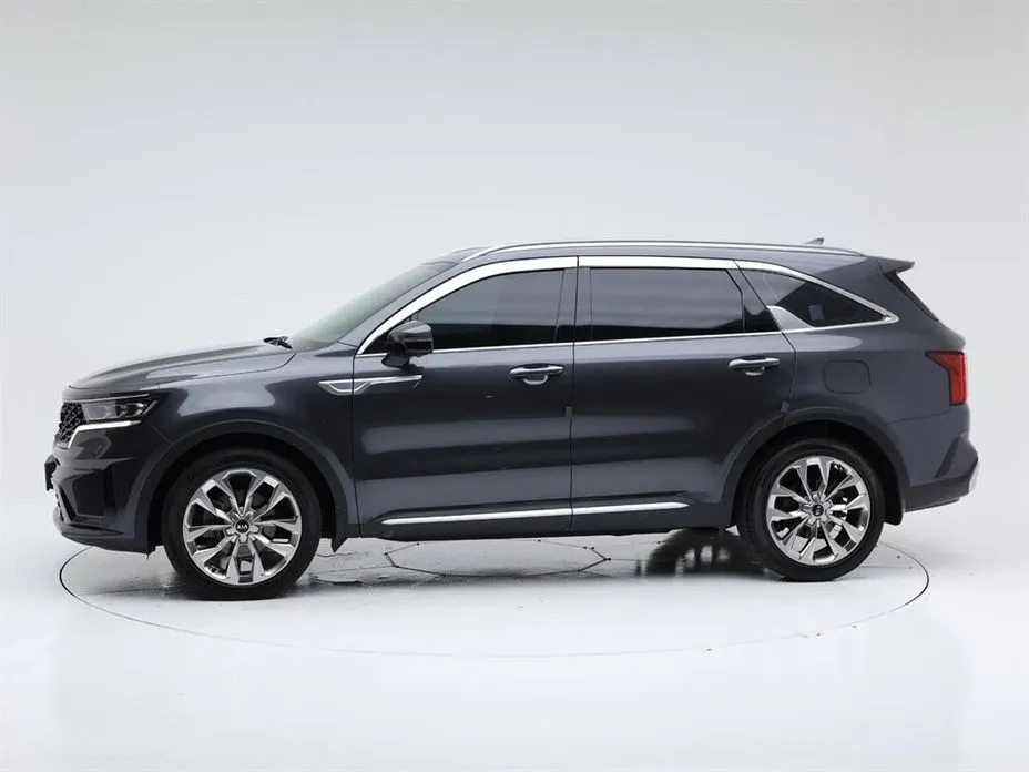 Kia Sorento — фото 4