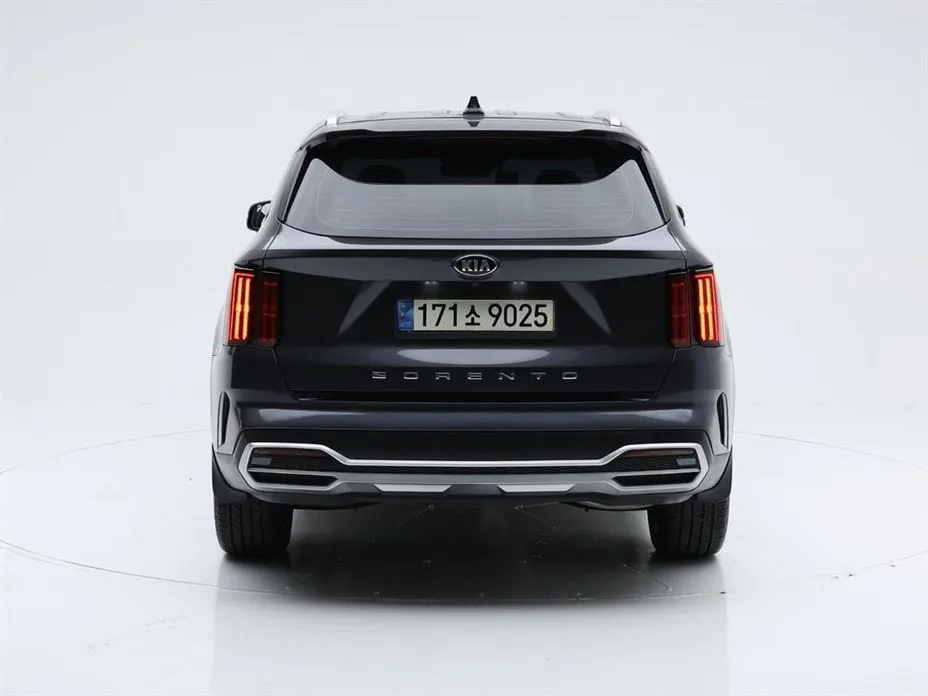 Kia Sorento — фото 7