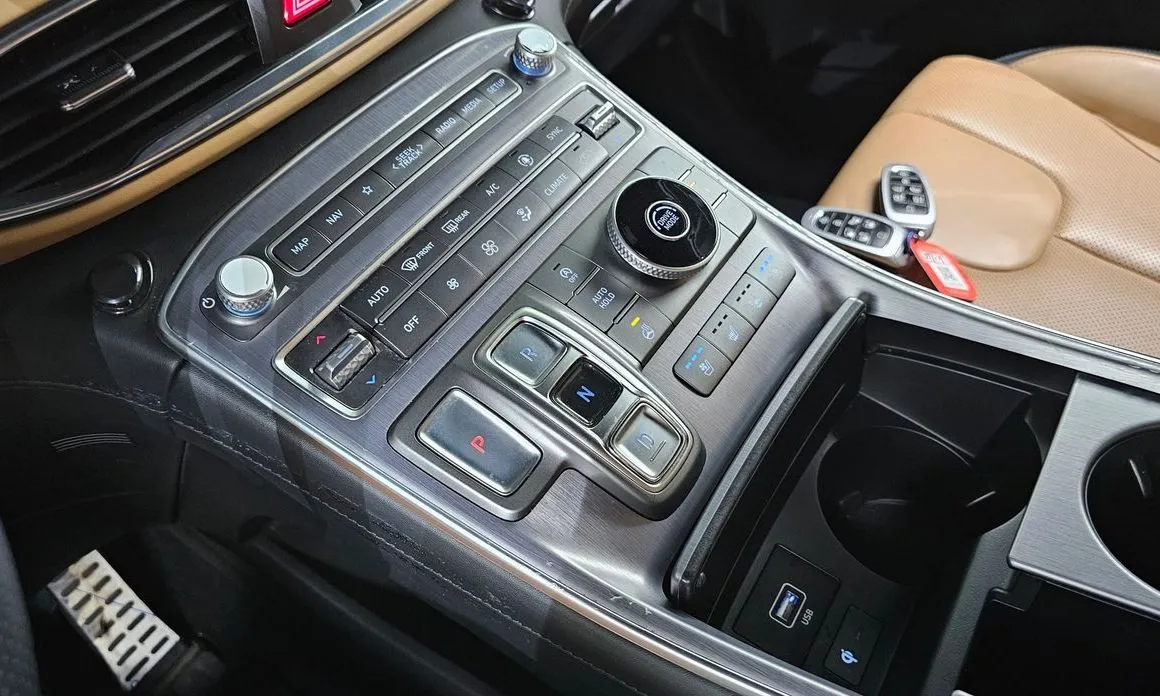 Hyundai Santafe — фото 8