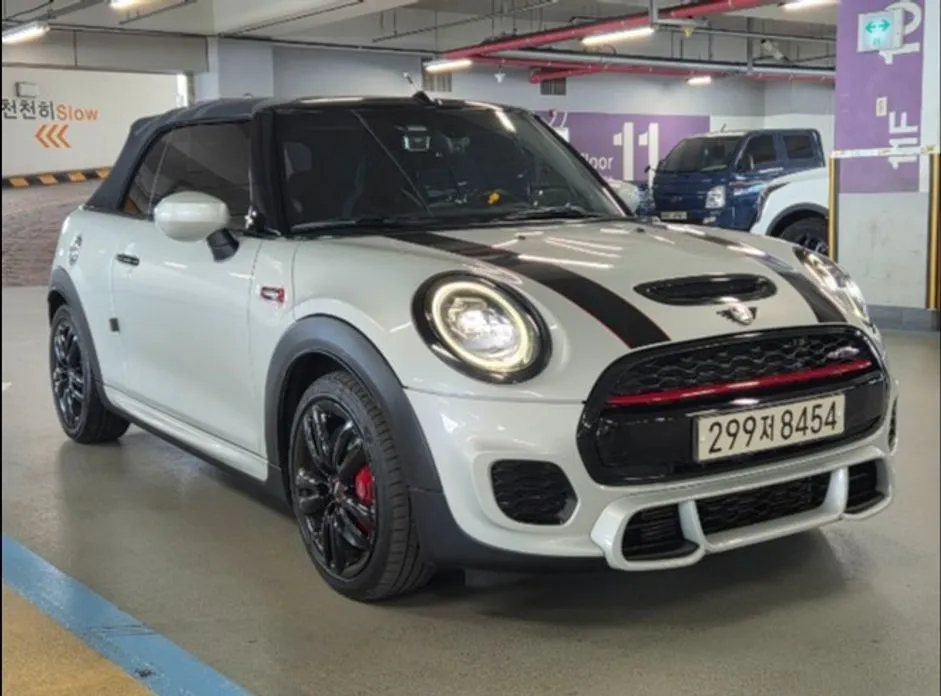Mini Cooper Convertible — фото 1