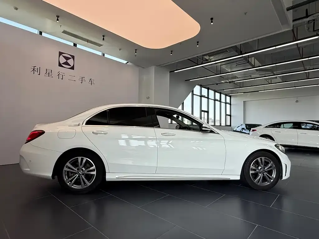 Mercedes-Benz C-Class — фото 4