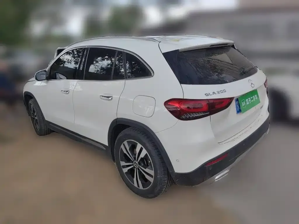 Mercedes-Benz GLA — фото 6