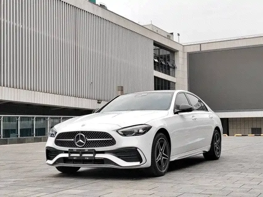 Mercedes-Benz C-Class — фото 1