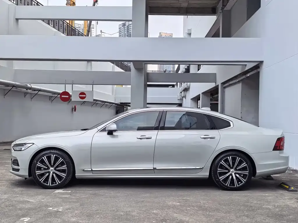 Volvo S90 — фото 3