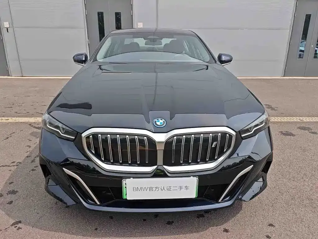 BMW i5 — фото 6