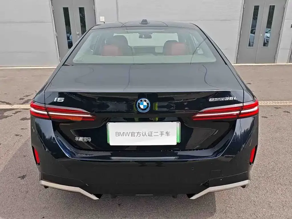 BMW i5 — фото 10