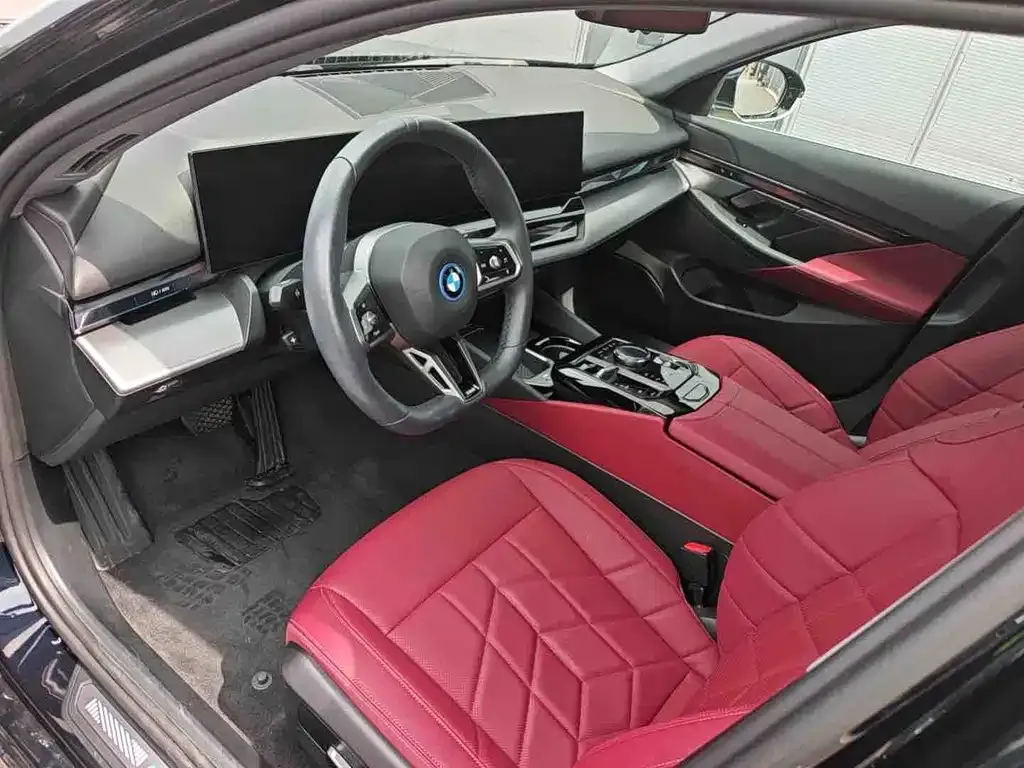 BMW i5 — фото 7