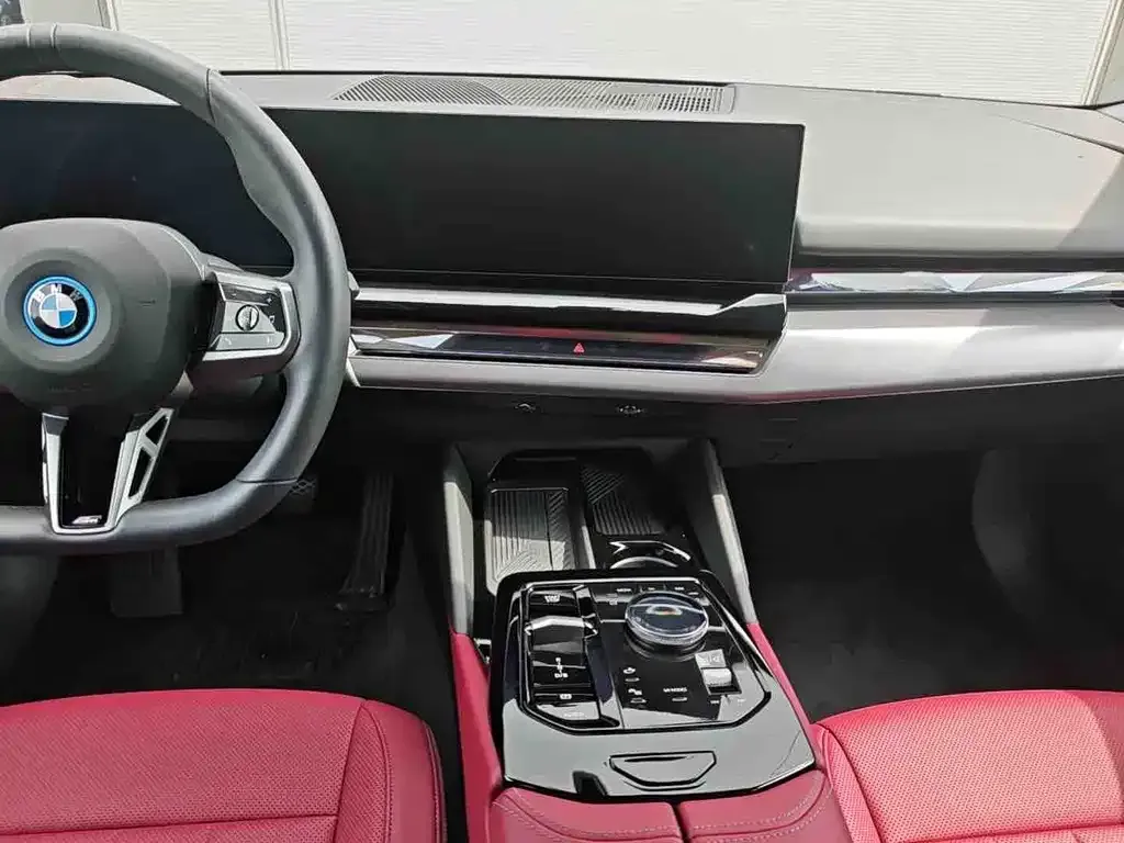 BMW i5 — фото 2