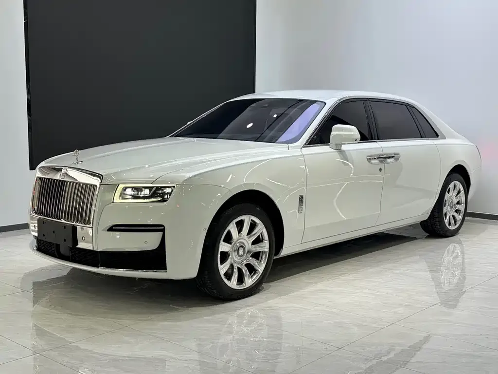 Rolls-Royce Ghost — фото 1
