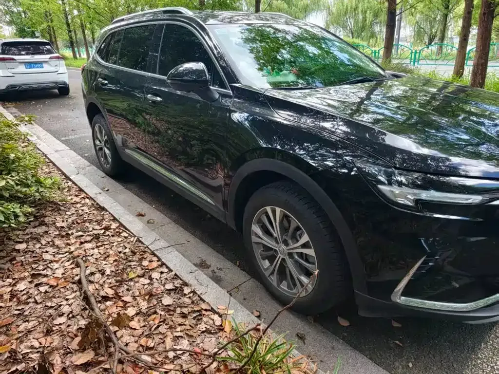 Buick Envision Plus — фото 4