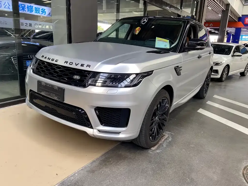 Land Rover Sport — фото 1