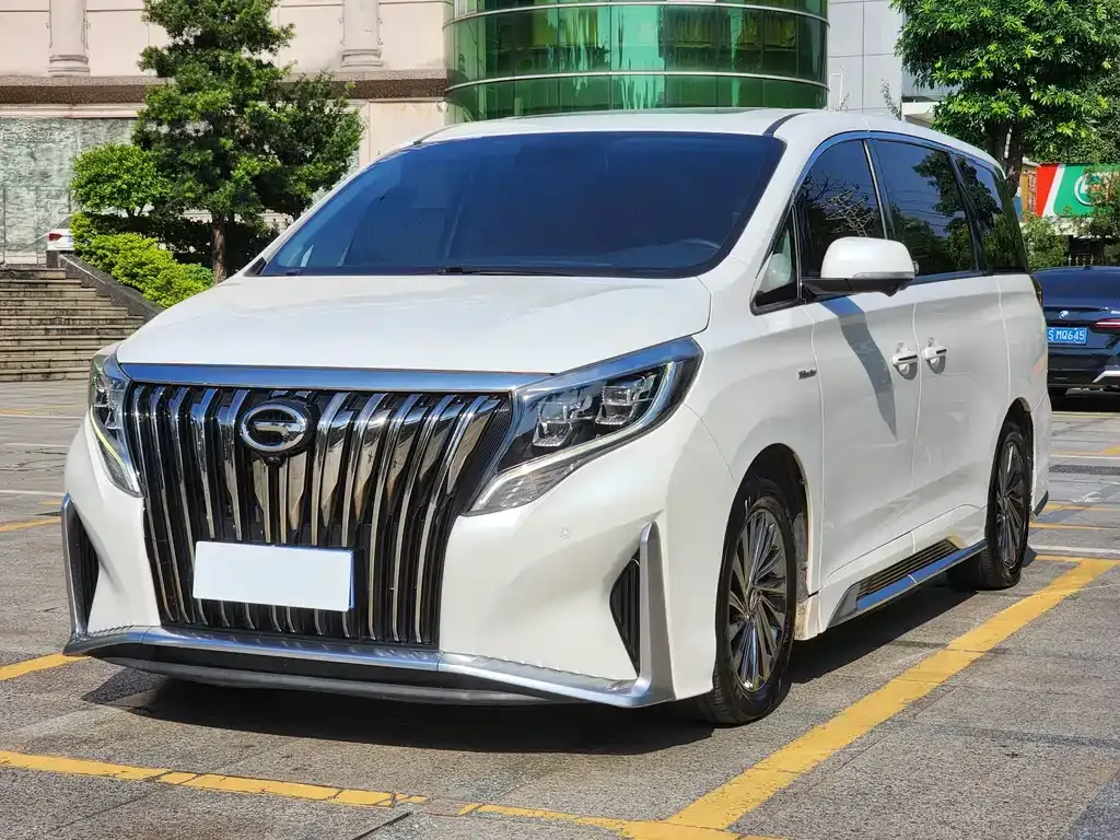 GAC Motor Trumpchi M8 — фото 1