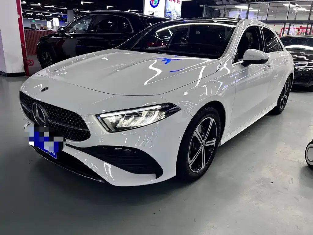 Mercedes-Benz A-Class — фото 1