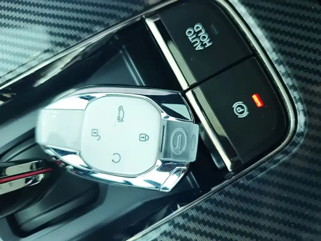 GAC Motor Shadow Leopard — фото 8
