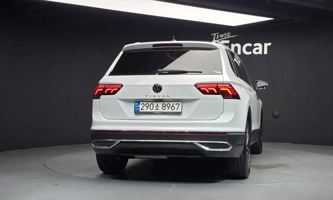 Volkswagen Tiguan — фото 4