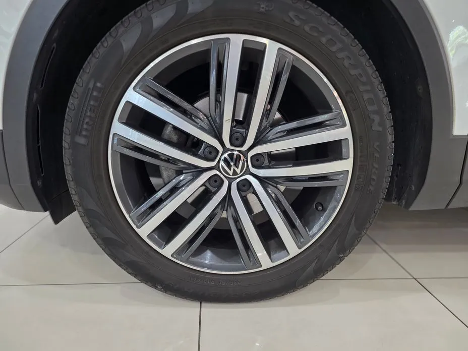 Volkswagen Tiguan — фото 3