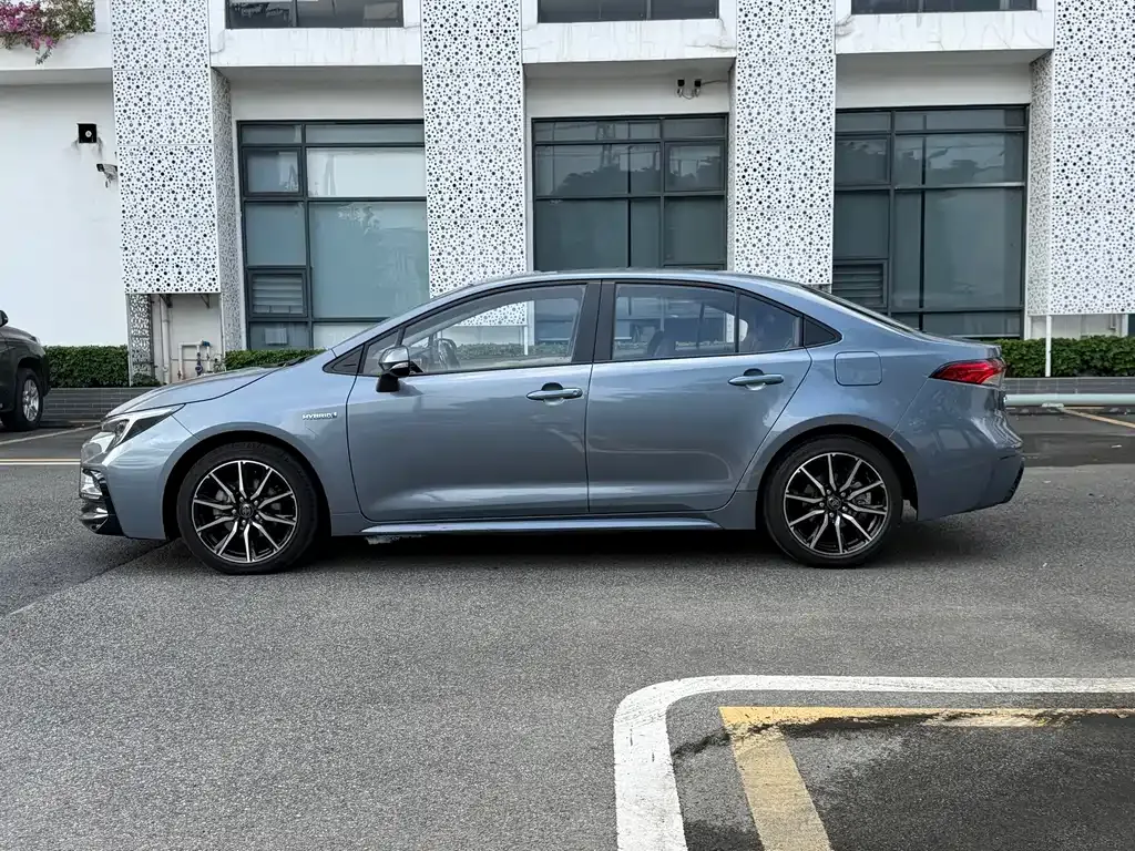 Toyota Levin — фото 10