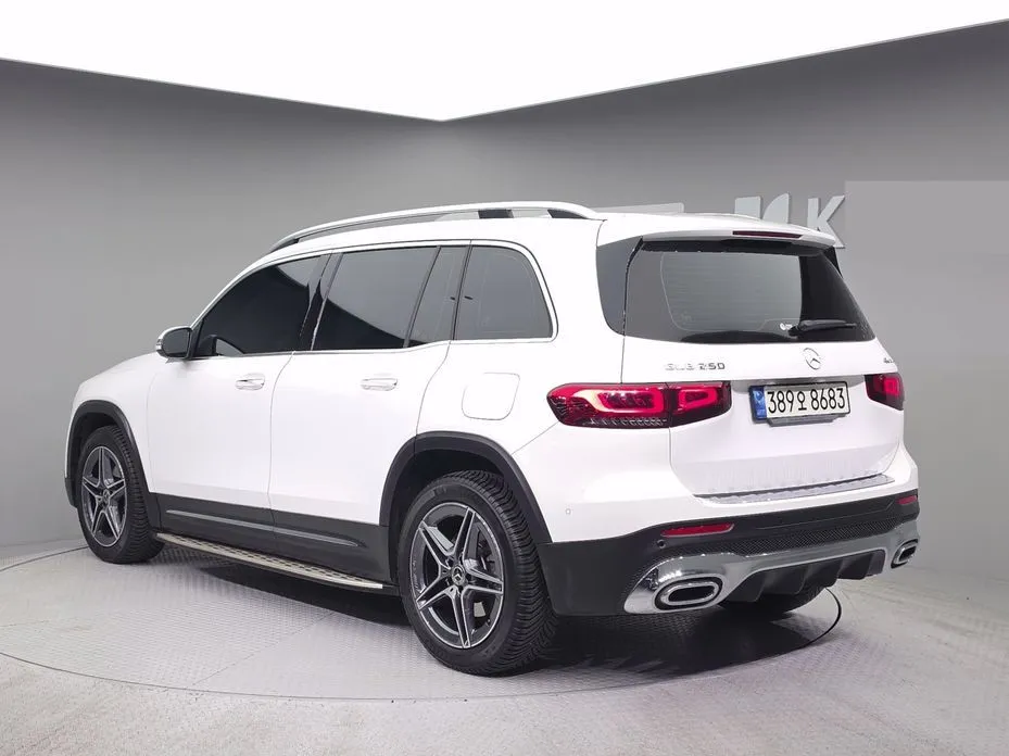 Mercedes-Benz GLB-Class — фото 5