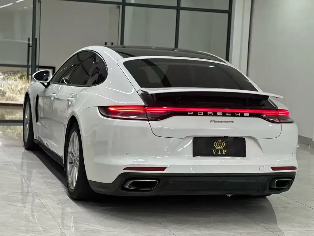 Porsche Panamera — фото 4