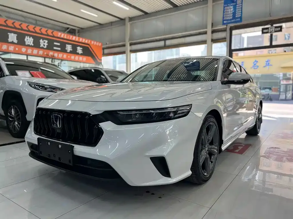 Honda Inspire — фото 1