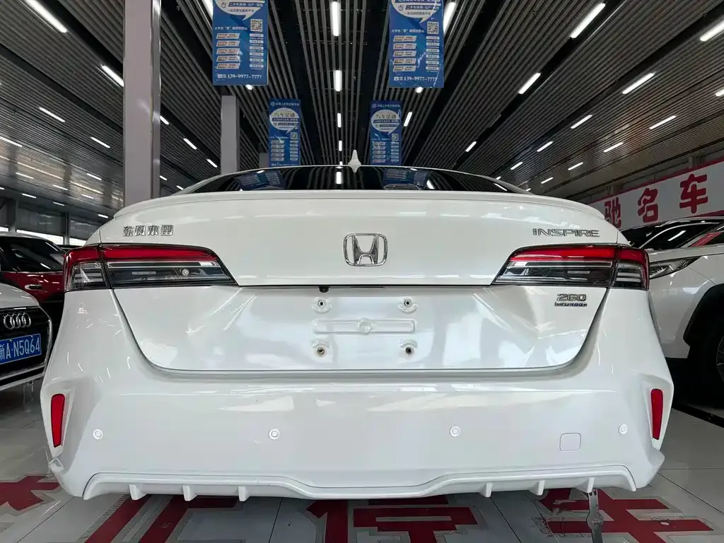 Honda Inspire — фото 4