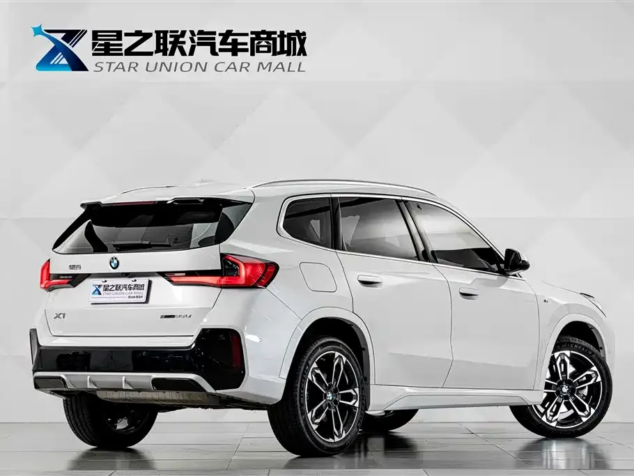 BMW X1 — фото 7