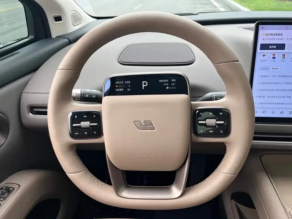 Li Auto Li i8 — фото 2