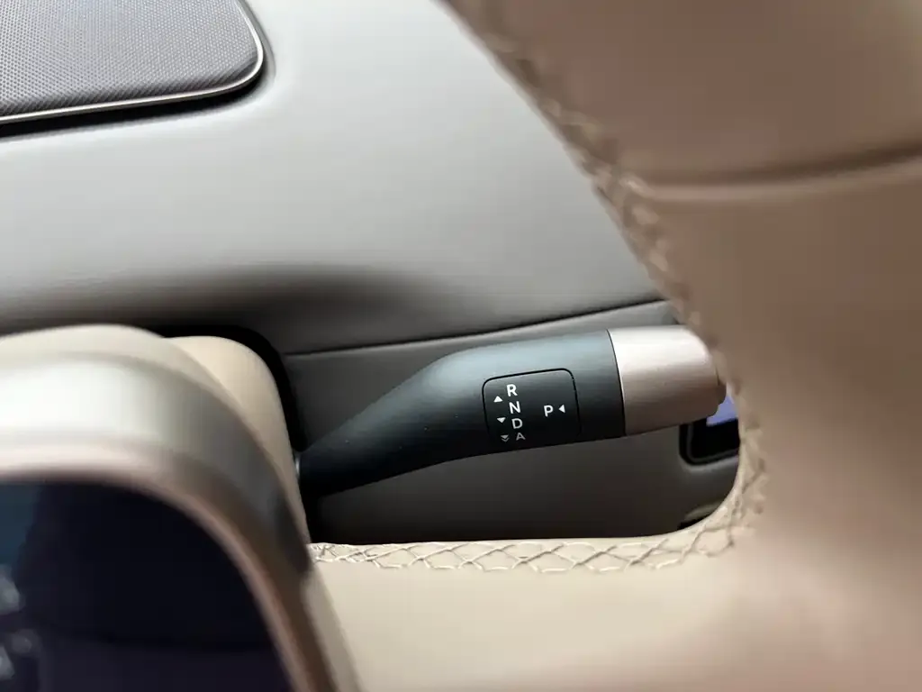 Li Auto Li i8 — фото 3