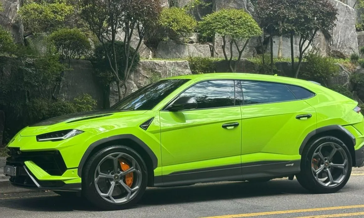 Lamborghini Urus — фото 9