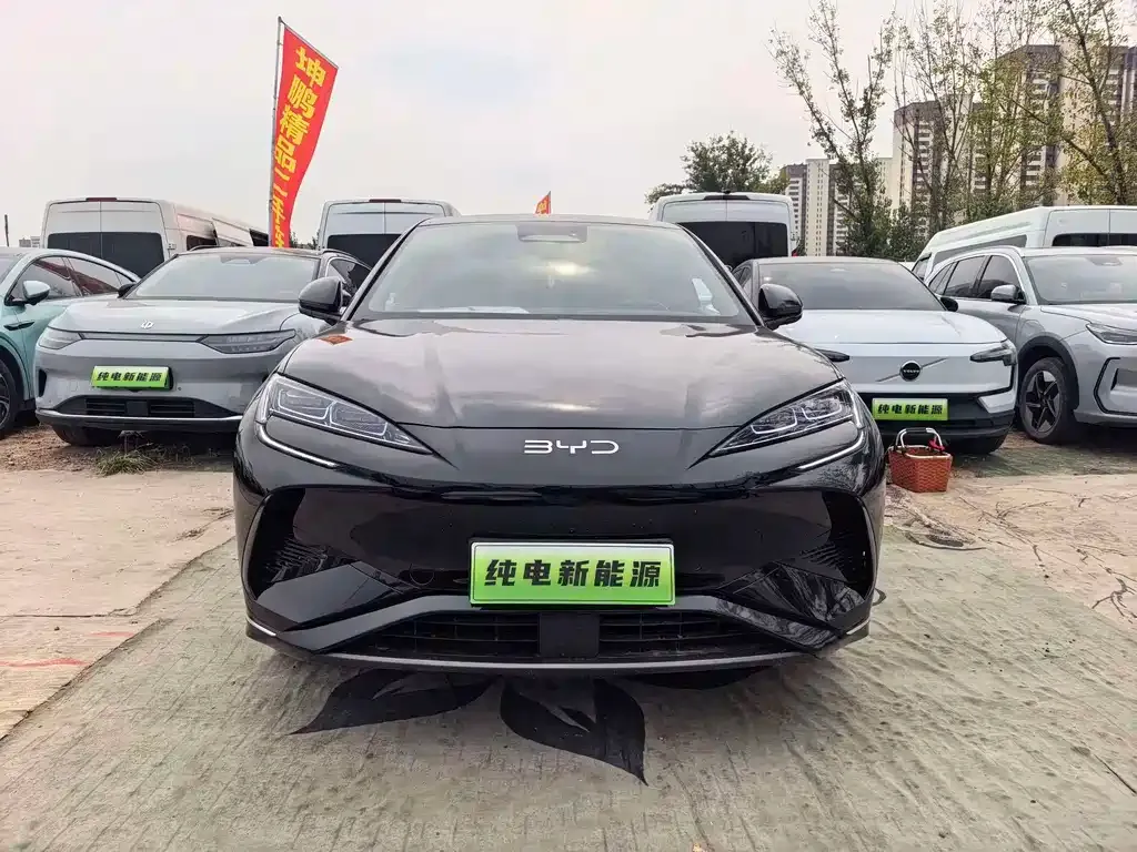 BYD Sealion 07 EV — фото 4