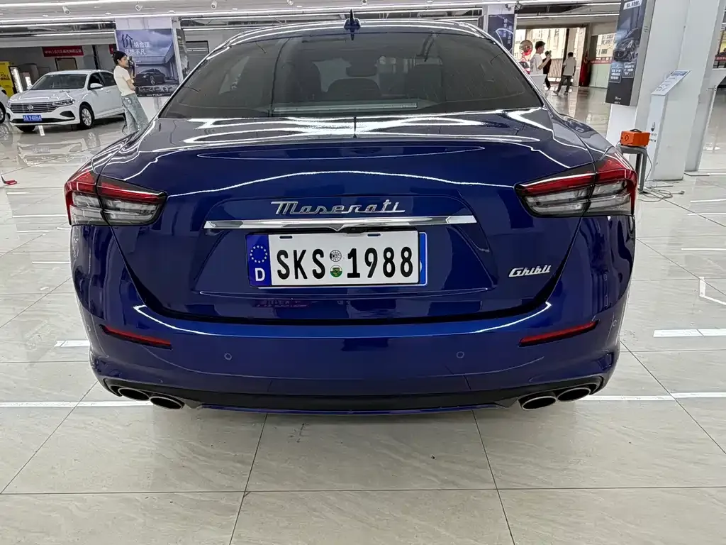 Maserati Ghibli — фото 8