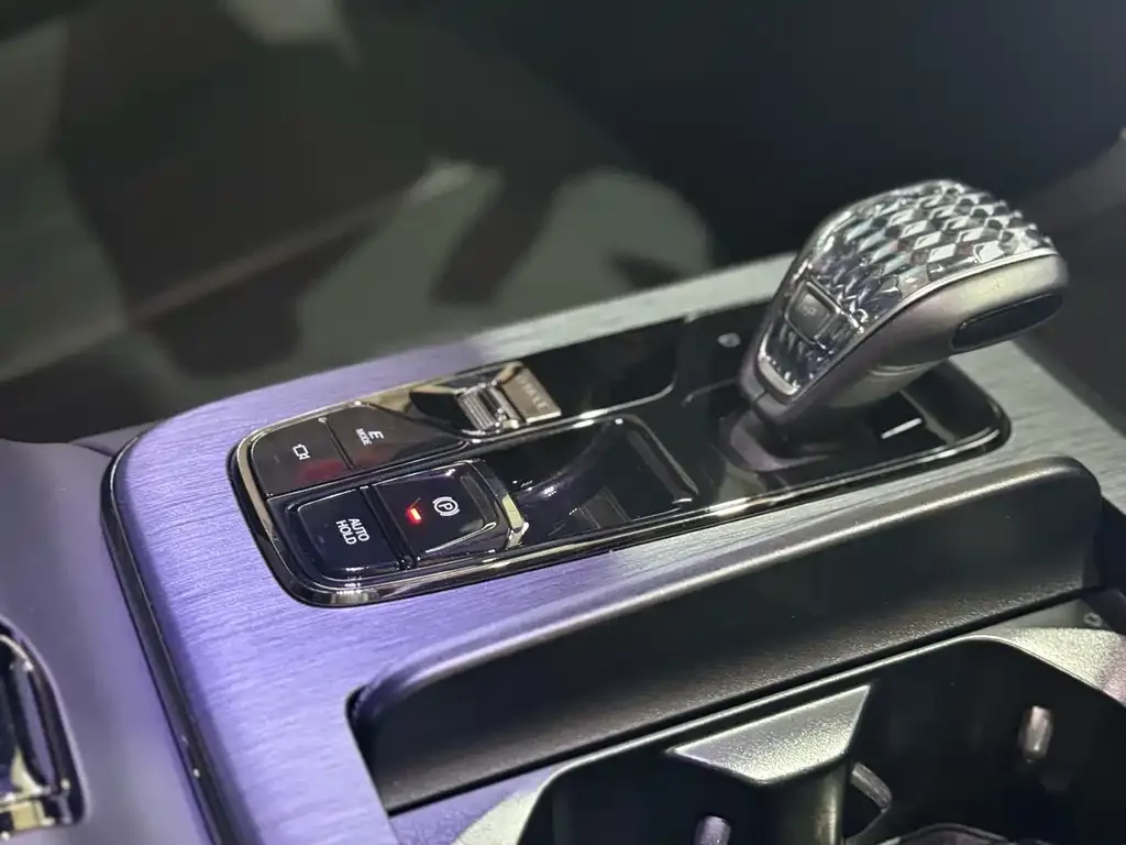 GAC Motor Trumpchi ES9 — фото 3