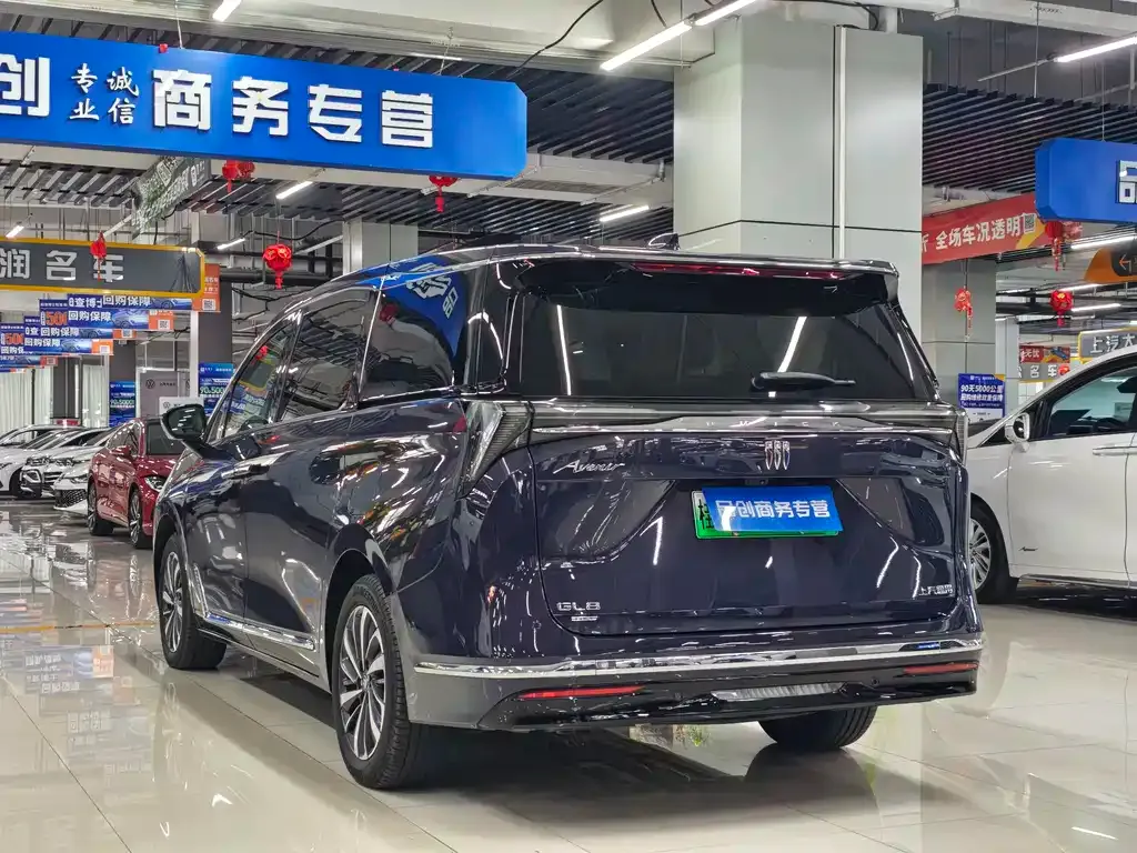 Buick GL8 Hybrid — фото 3