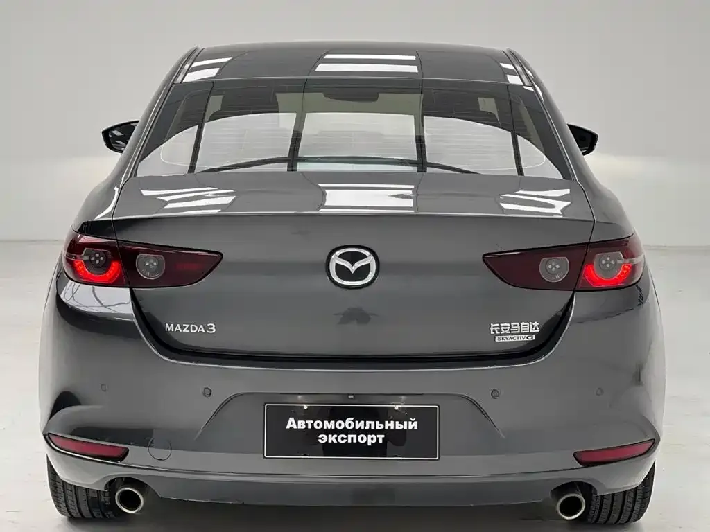 Mazda 3 Axela — фото 10