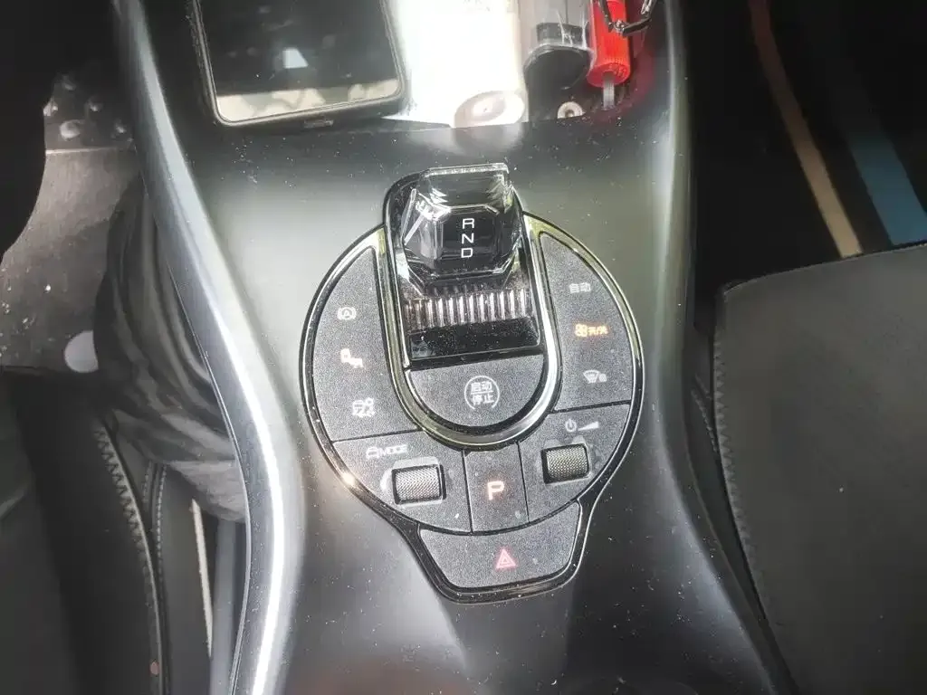 BYD Seal — фото 3
