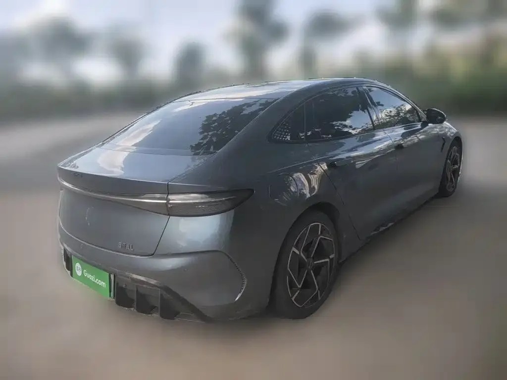 BYD Seal — фото 2