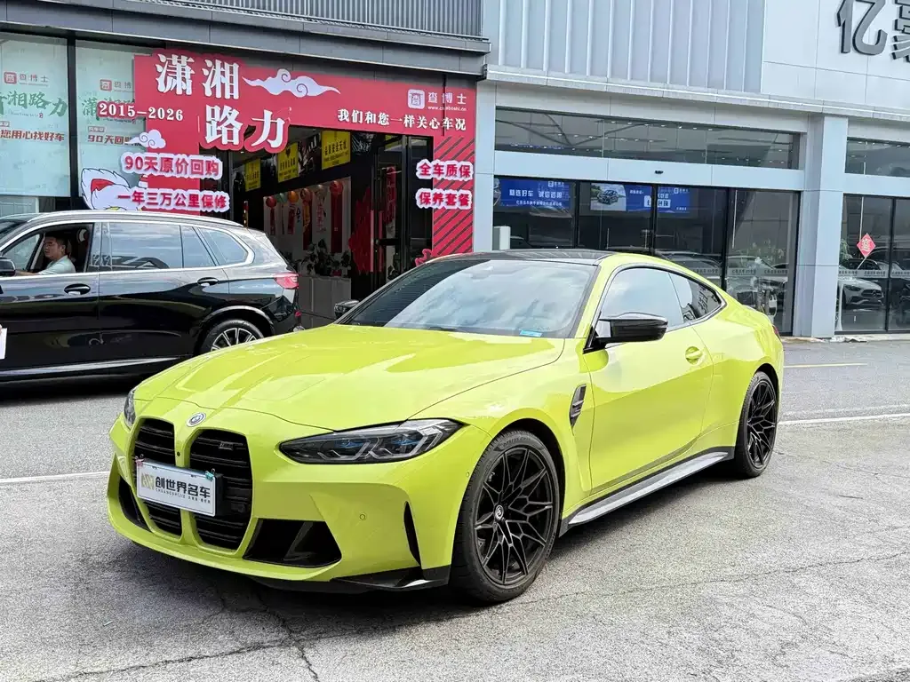 BMW M4 — фото 1
