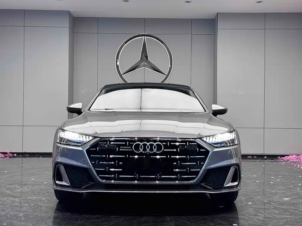 Audi A7L — фото 2