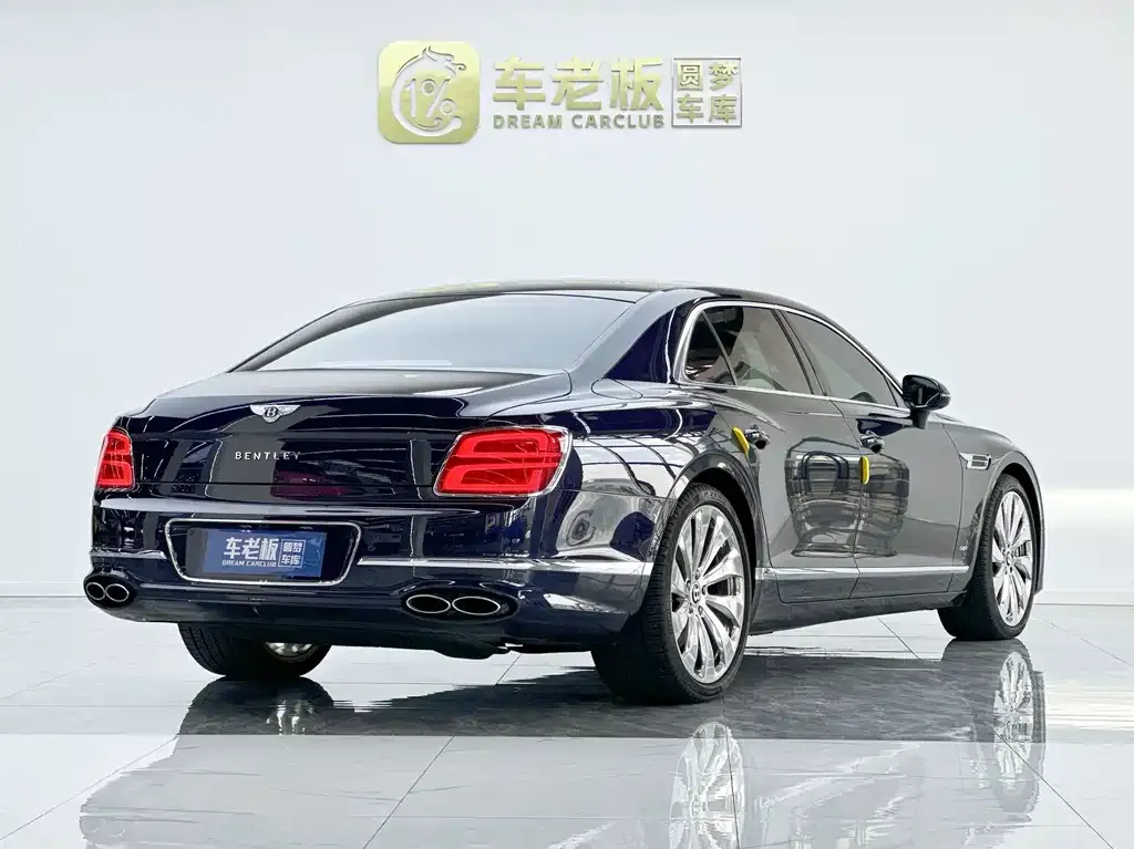 Bentley Flying Spur — фото 6