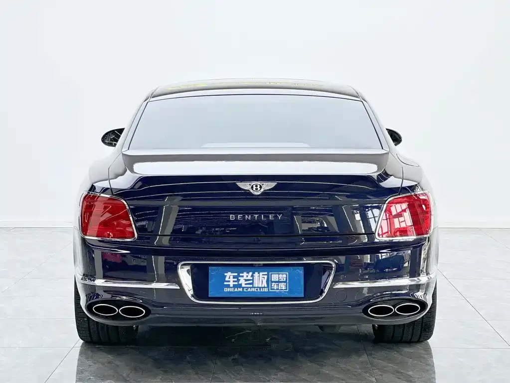 Bentley Flying Spur — фото 8