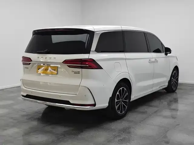 Roewe iMAX8 — фото 8