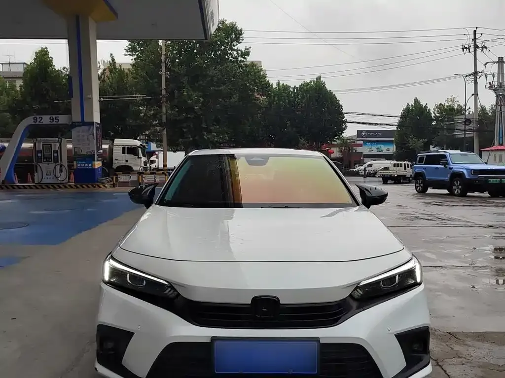 Honda Civic — фото 10