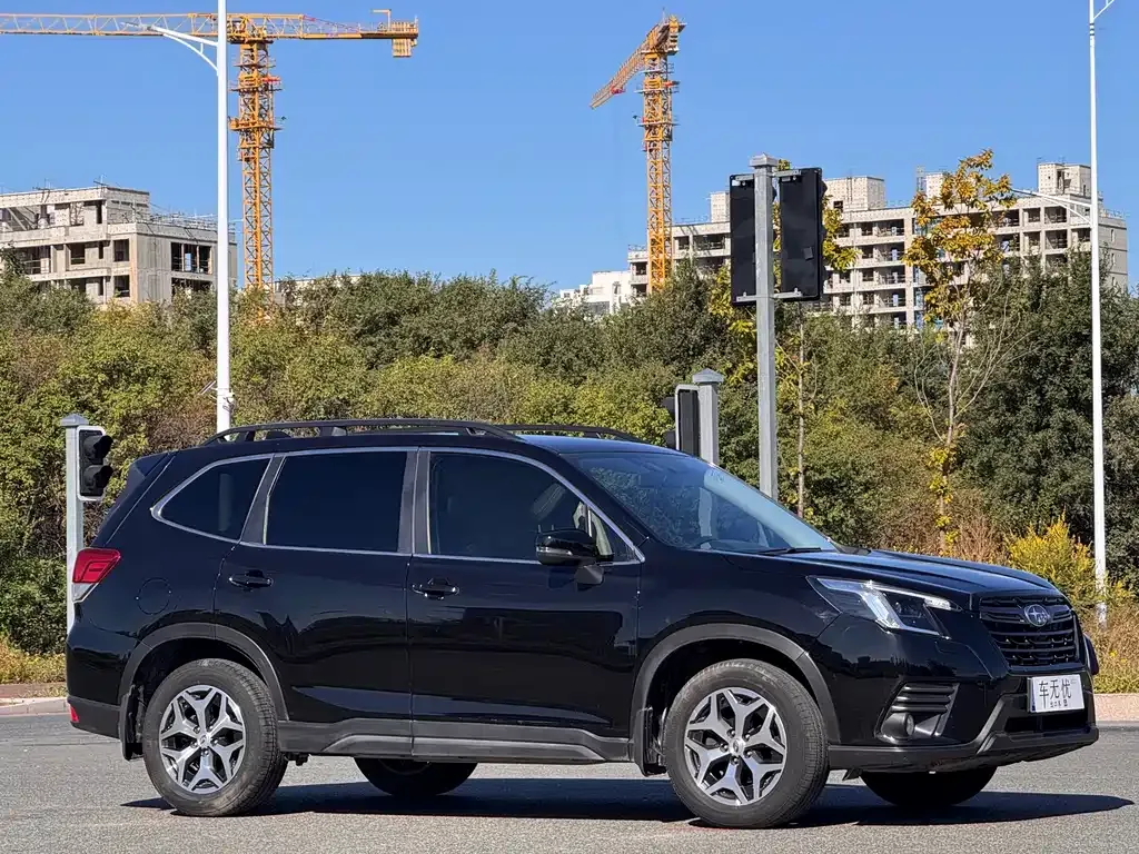 Subaru Forester — фото 8