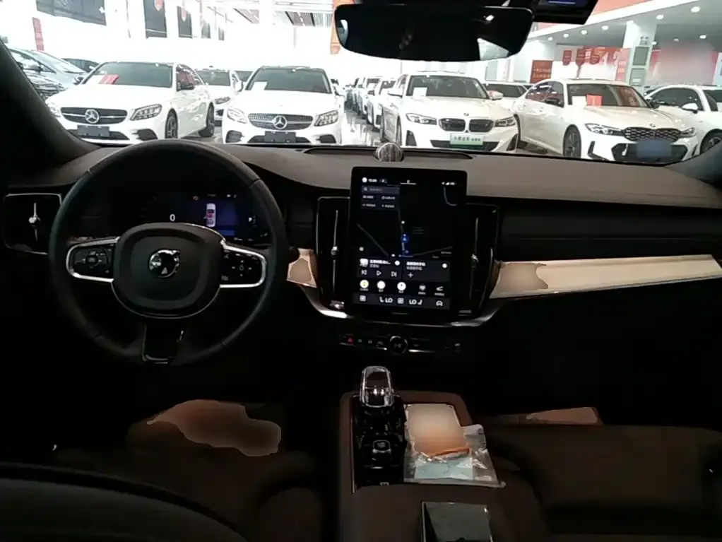 Volvo S90 — фото 10